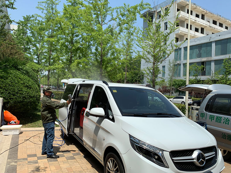 奔馳汽車車內(nèi)空氣治理
